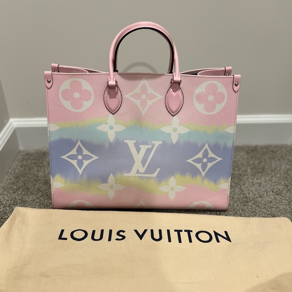 Louis Vuitton Escale GM Pastel